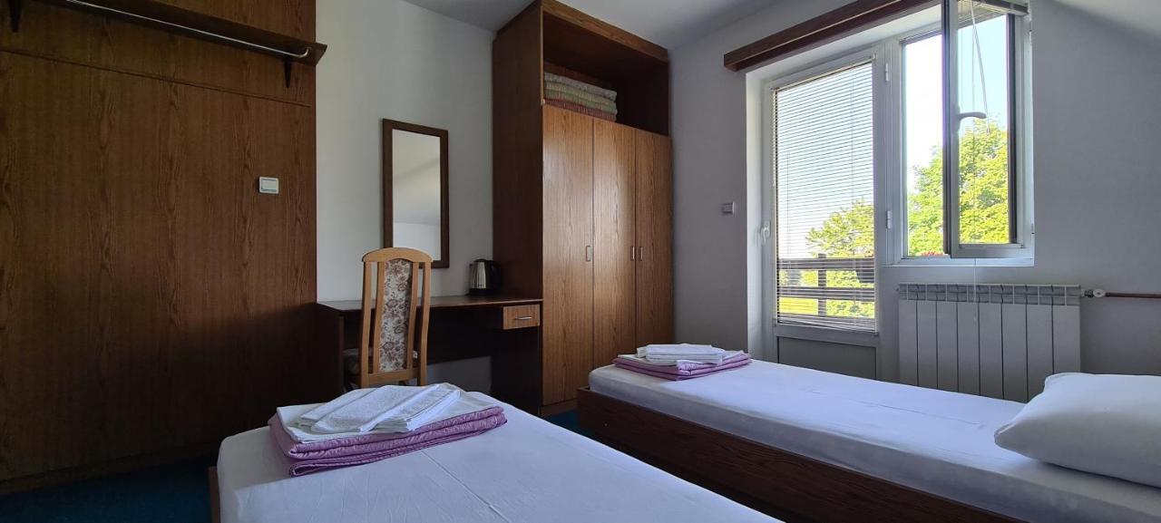 Guest House Tiha Noc Zabljak  Ngoại thất bức ảnh